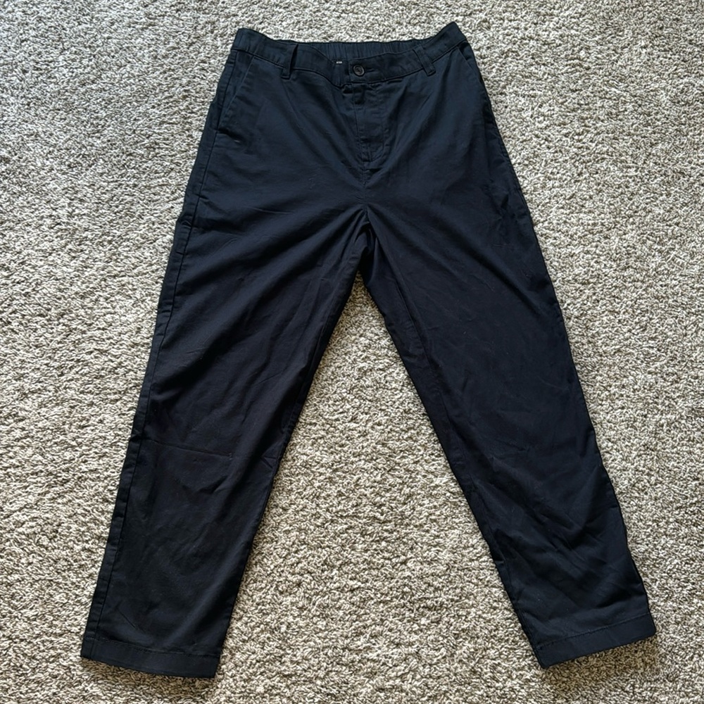 Pact woman’s black elastic back chino pants